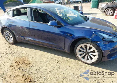 2022 Tesla Model 3 Rear-Wheel Drive из США, поврежденный, VIN 5YJ3E1EA9NF187835
